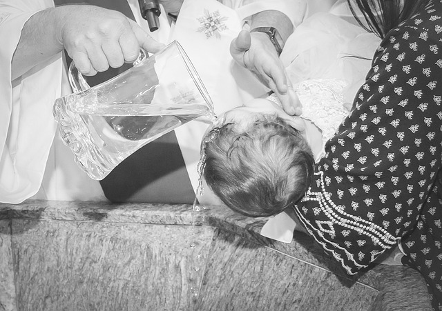 Jak się ubrać na chrzest?